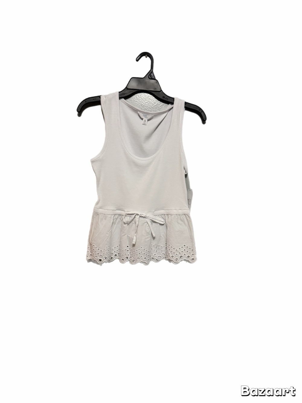 White u shape top